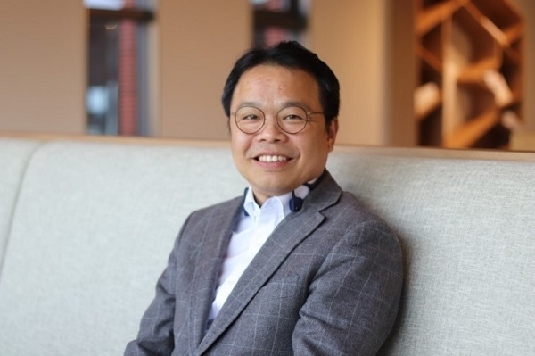 사진: 김영덕 더.웨이브.톡 대표