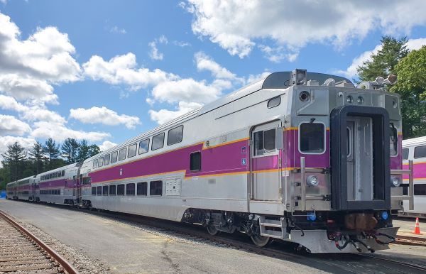 사진: 미국 보스턴 MBTA 2층 객차