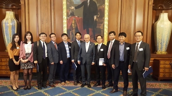 사진: Bill Pascrell 하원 의원, 민주, 뉴저지, 무역소위원회