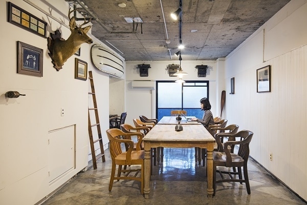 Roam Tokyo Conference Room (Credit: : Roam, Kenta Hasegawa)