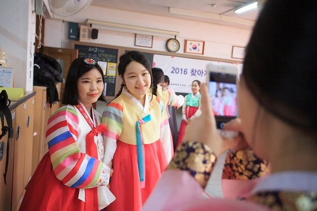 2016 찾아가는 한복문화교육 현장 일신여자상업고등학교